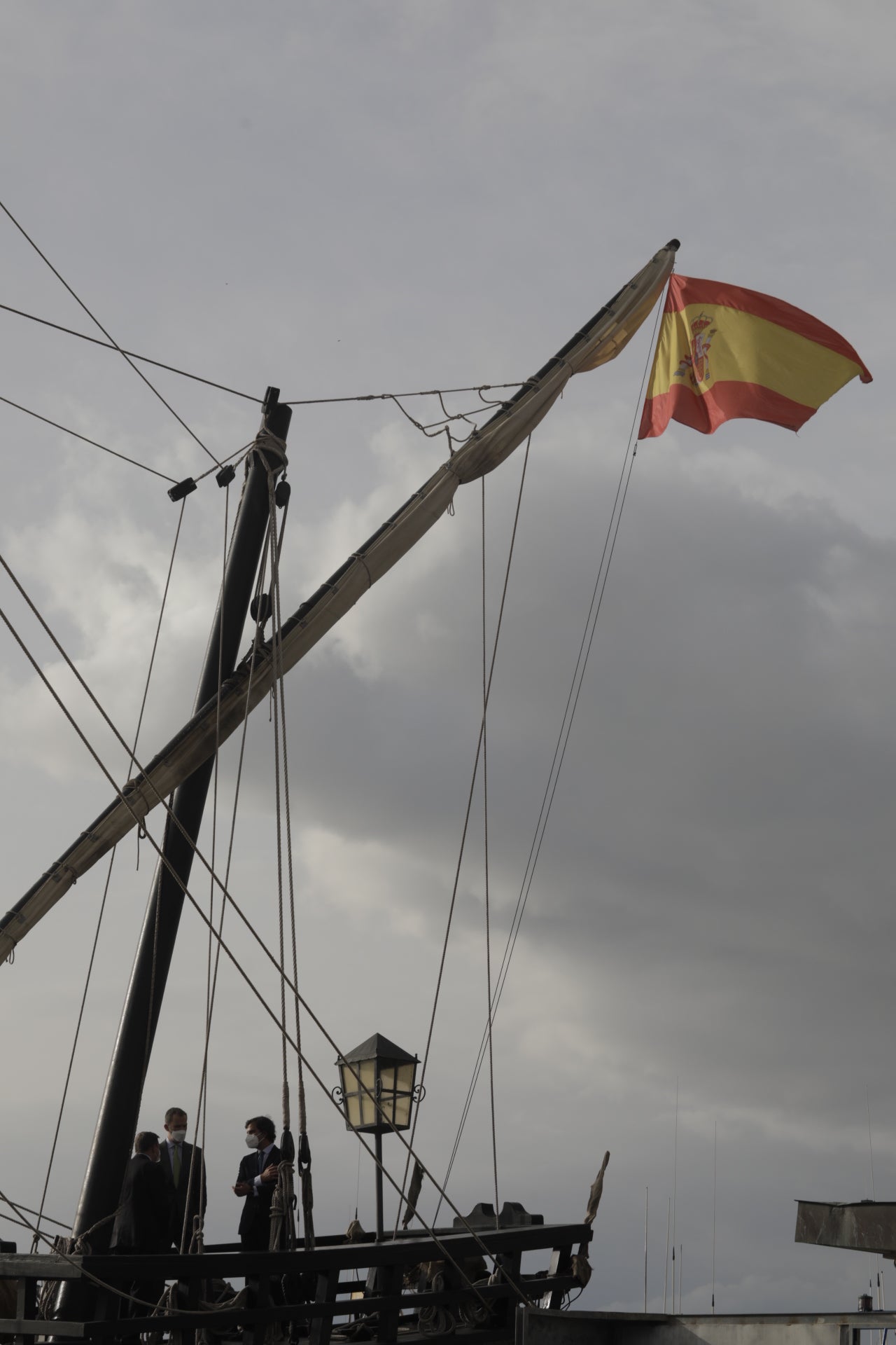 Fotos: Felipe VI en la Cofradía de Pescadores de Sanlúcar y la Nao Victoria