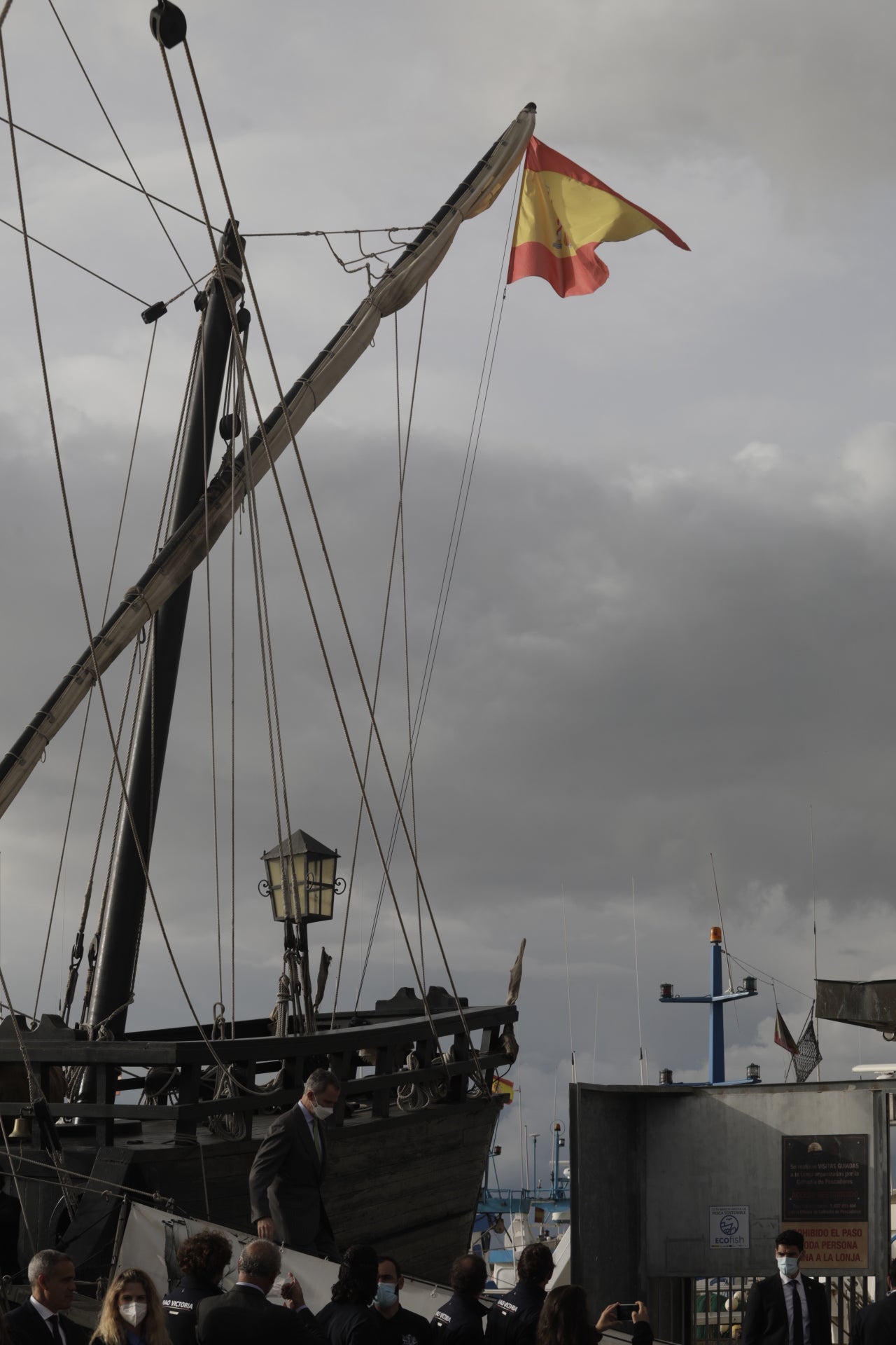 Fotos: Felipe VI en la Cofradía de Pescadores de Sanlúcar y la Nao Victoria