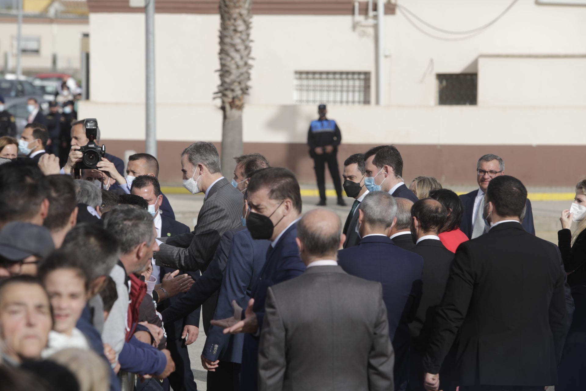 Fotos: Felipe VI en la Cofradía de Pescadores de Sanlúcar y la Nao Victoria