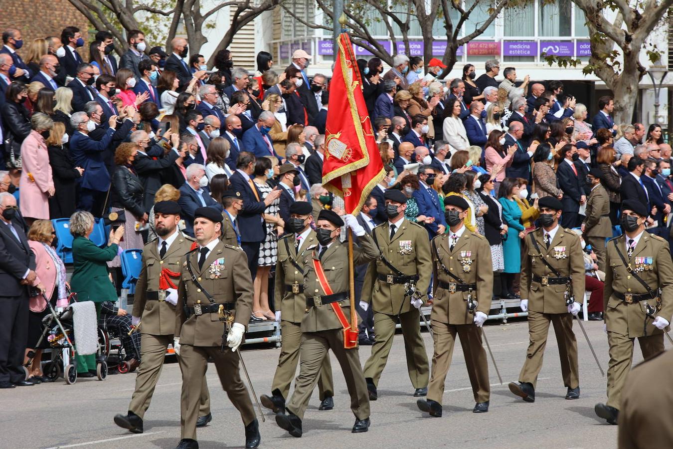 La solemne jura civil de bandera en Córdoba, en imágenes