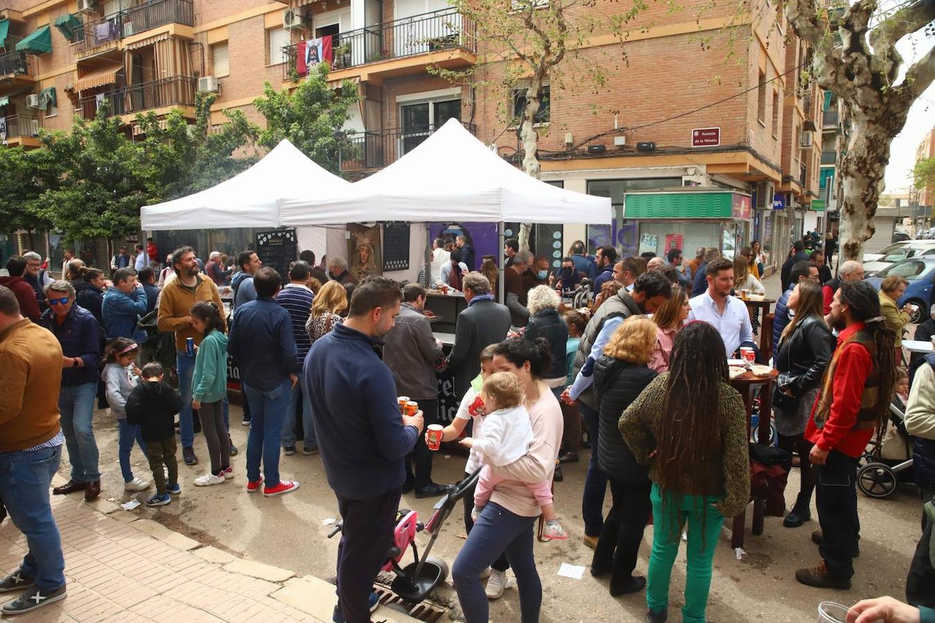 El gran ambiente de la &#039;Viñuela Shopping Hill&#039; de Córdoba, en imágenes