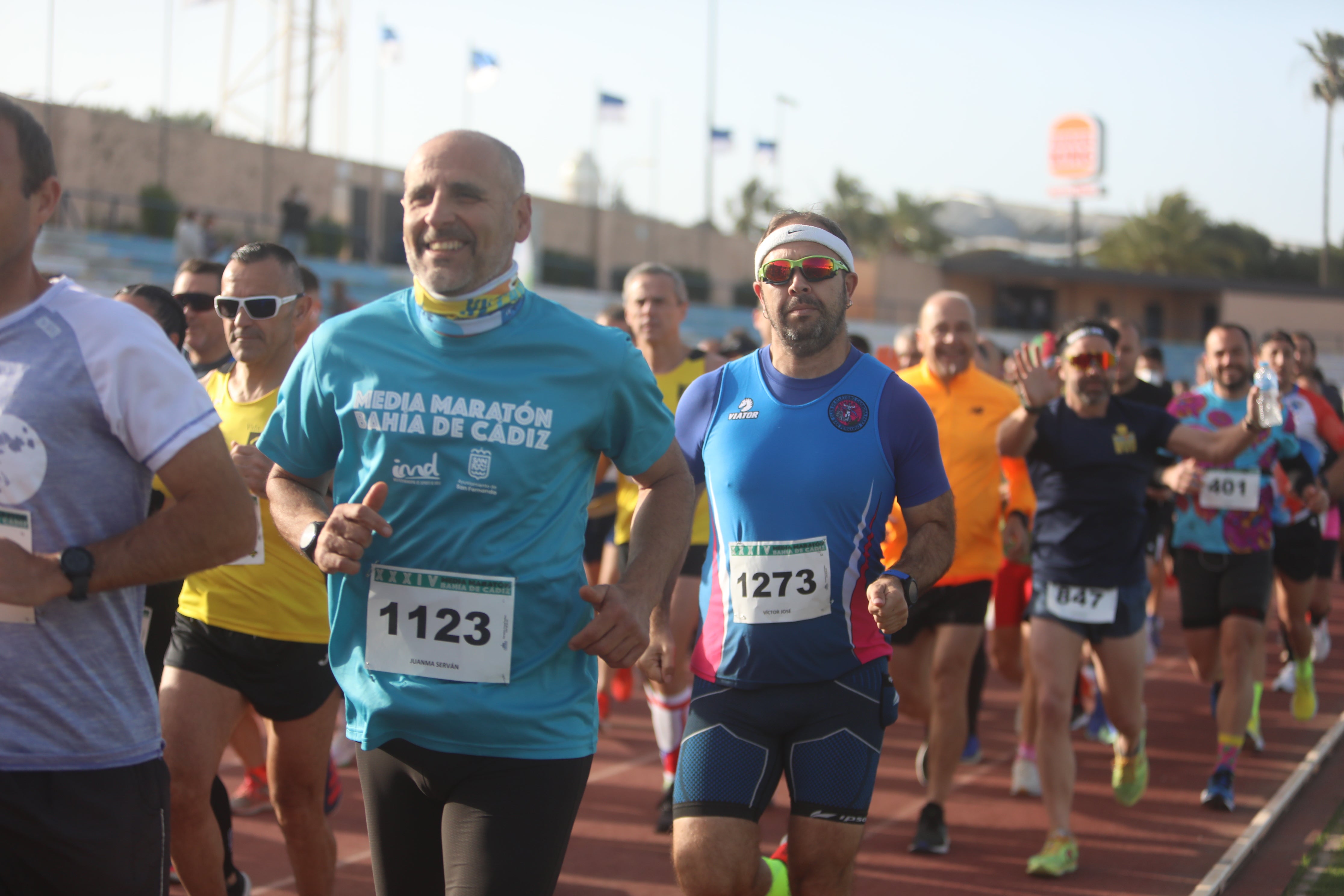 En imágenes: Vuelve la la Media Maratón Bahía de Cádiz