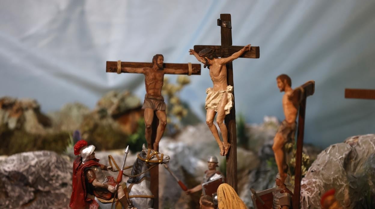 La llamativa Pasión de Cristo en quince dioramas en Zoco Córdoba