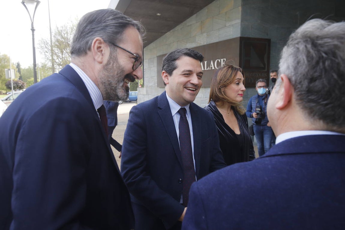 La conferencia de la consejera de Fomento en el foro de Asfaco, en imágenes