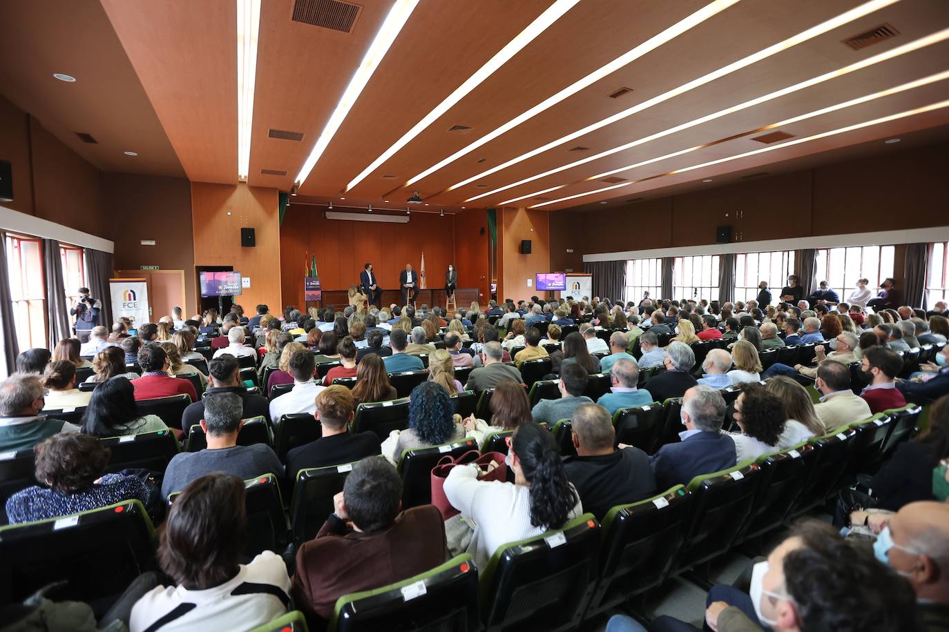 La presentación de la candidatura a rector de la UCO de Manuel Torralbo, en imágenes