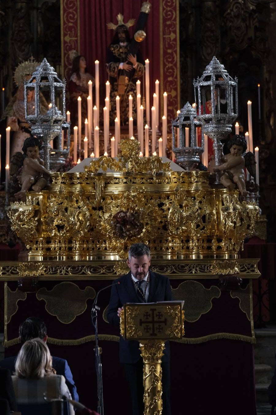 FOTOS: Así es son las nuevas andas del Nazareno de Santa María