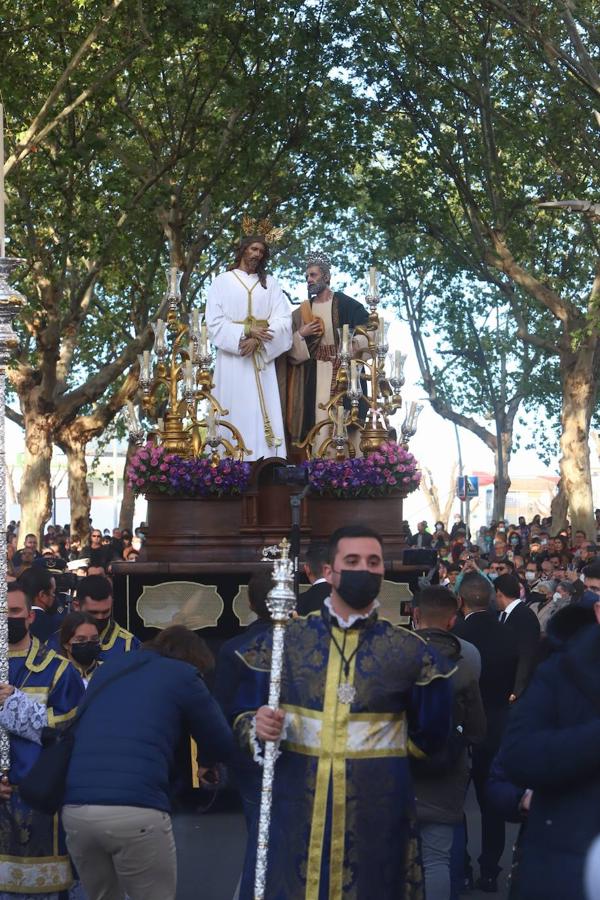 La procesión de Jesús de la Bondad en Córdoba, en imágenes