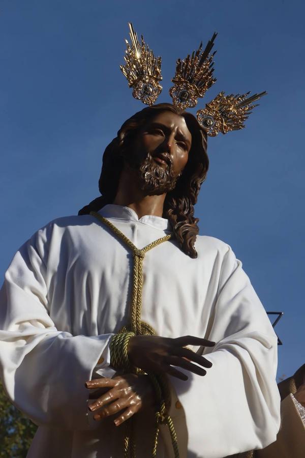 La procesión de Jesús de la Bondad en Córdoba, en imágenes