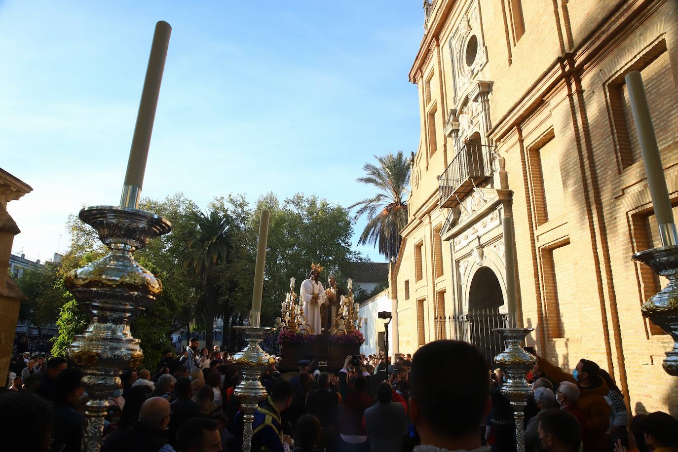 La procesión de Jesús de la Bondad en Córdoba, en imágenes