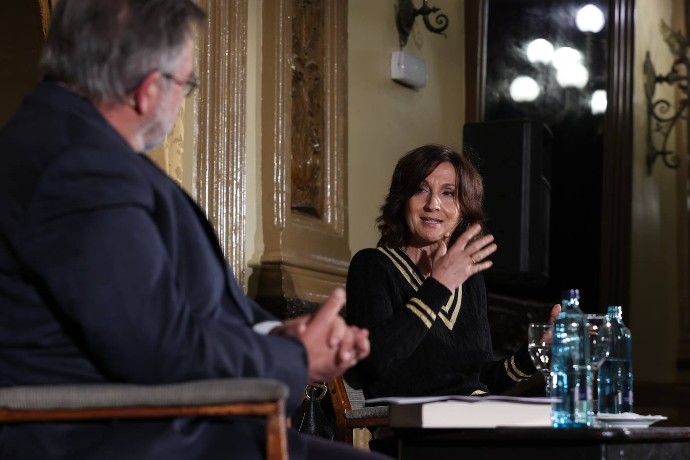 La presencia de Paloma Sánchez-Garnica en el Foro Cultural de ABC Córdoba, en imágenes