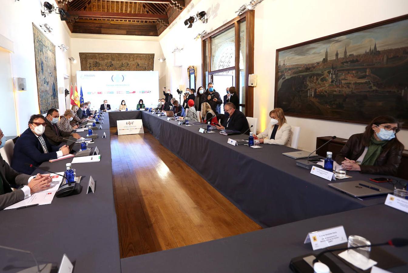 Adiós a las mascarillas: el &#039;otro&#039; Pacto de Toledo