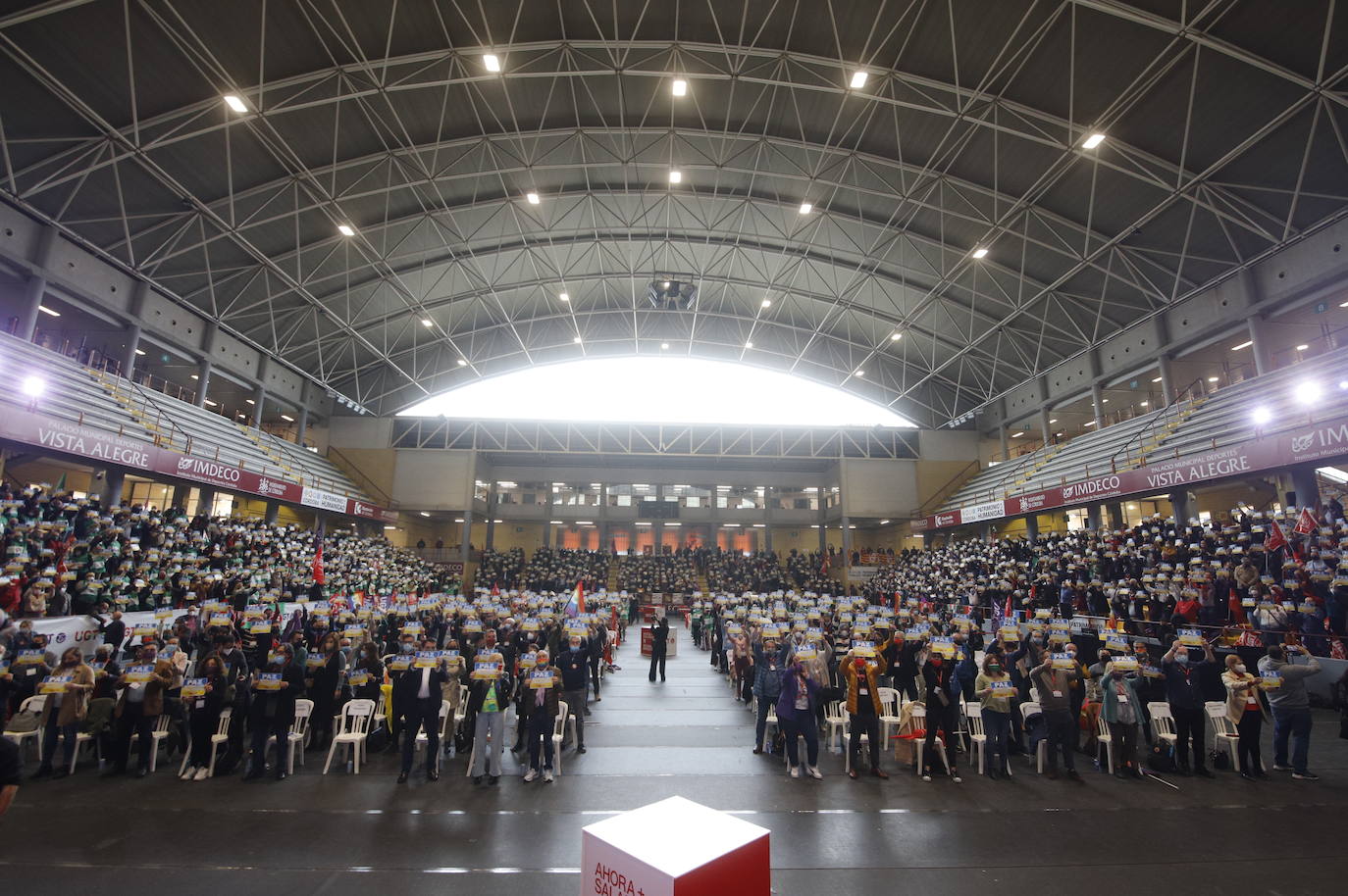 La presencia de Pedro Sánchez en la Asamblea de UGT en Córdoba, en imágenes