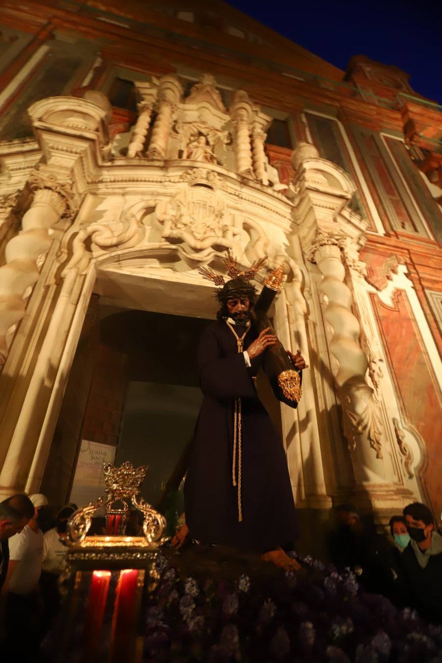 El íntimo via crucis de Jesús en su Soberano Poder por Córdoba, en imágenes