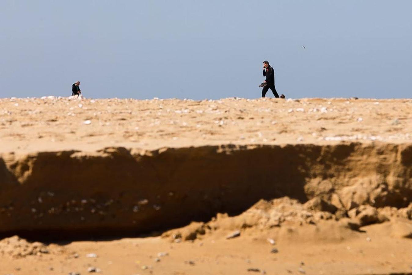 En imágenes: Así está la playa de Sanlúcar días antes del comienzo de la Semana Santa