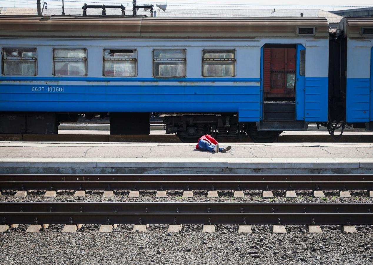 La estación servía de refugio para cientos de personas. 