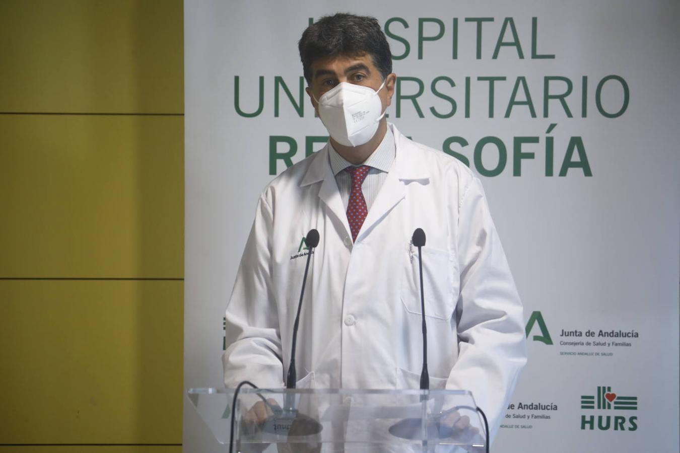 El primer trasplante renal cruzado en el Hospital Reina Sofía, en imágenes