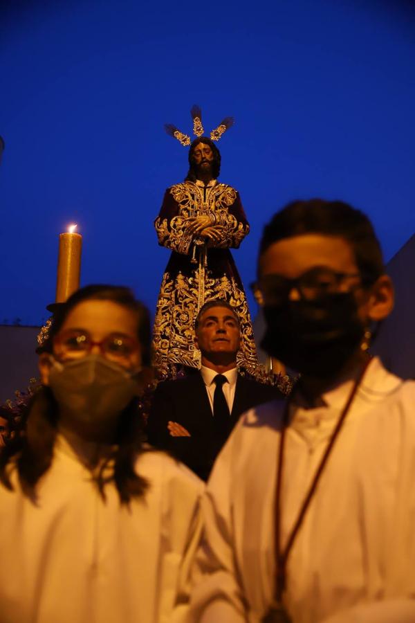 Los vía crucis de la Providencia y la Redención en Córdoba, en imágenes