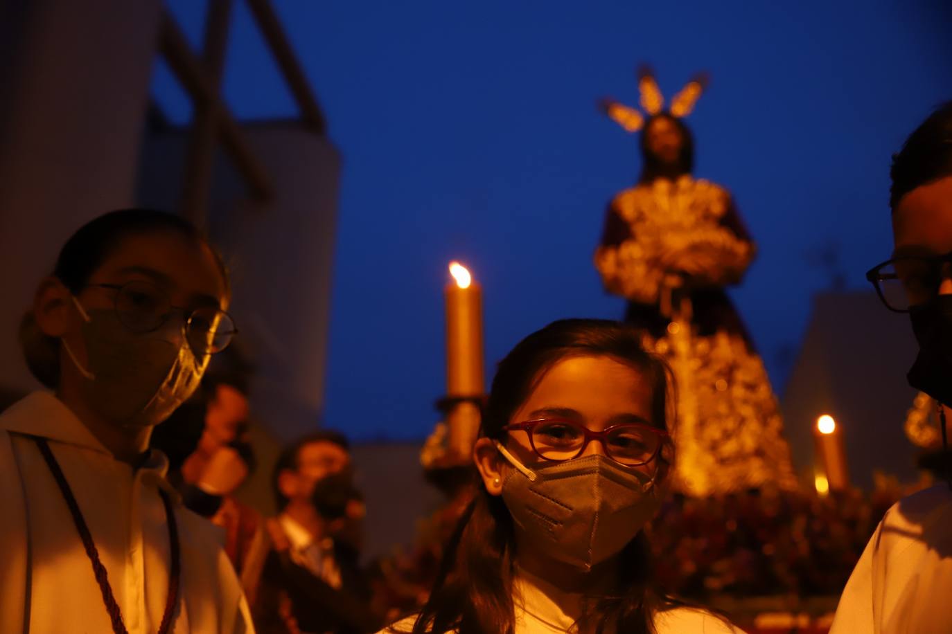 Los vía crucis de la Providencia y la Redención en Córdoba, en imágenes