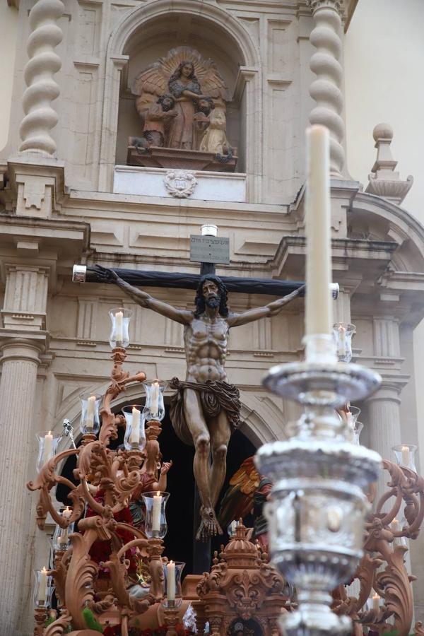 Los vía crucis de la Providencia y la Redención en Córdoba, en imágenes