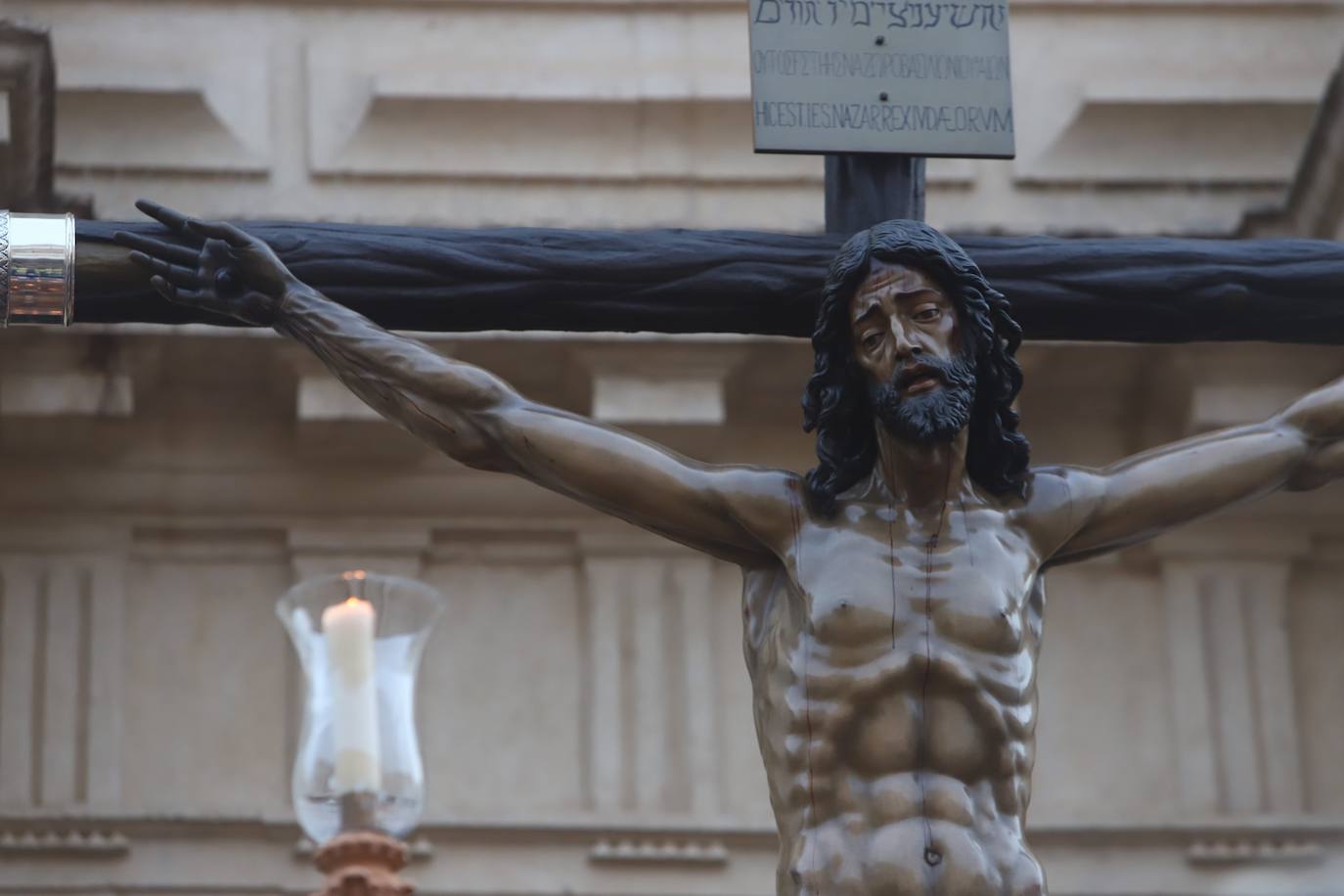 Los vía crucis de la Providencia y la Redención en Córdoba, en imágenes