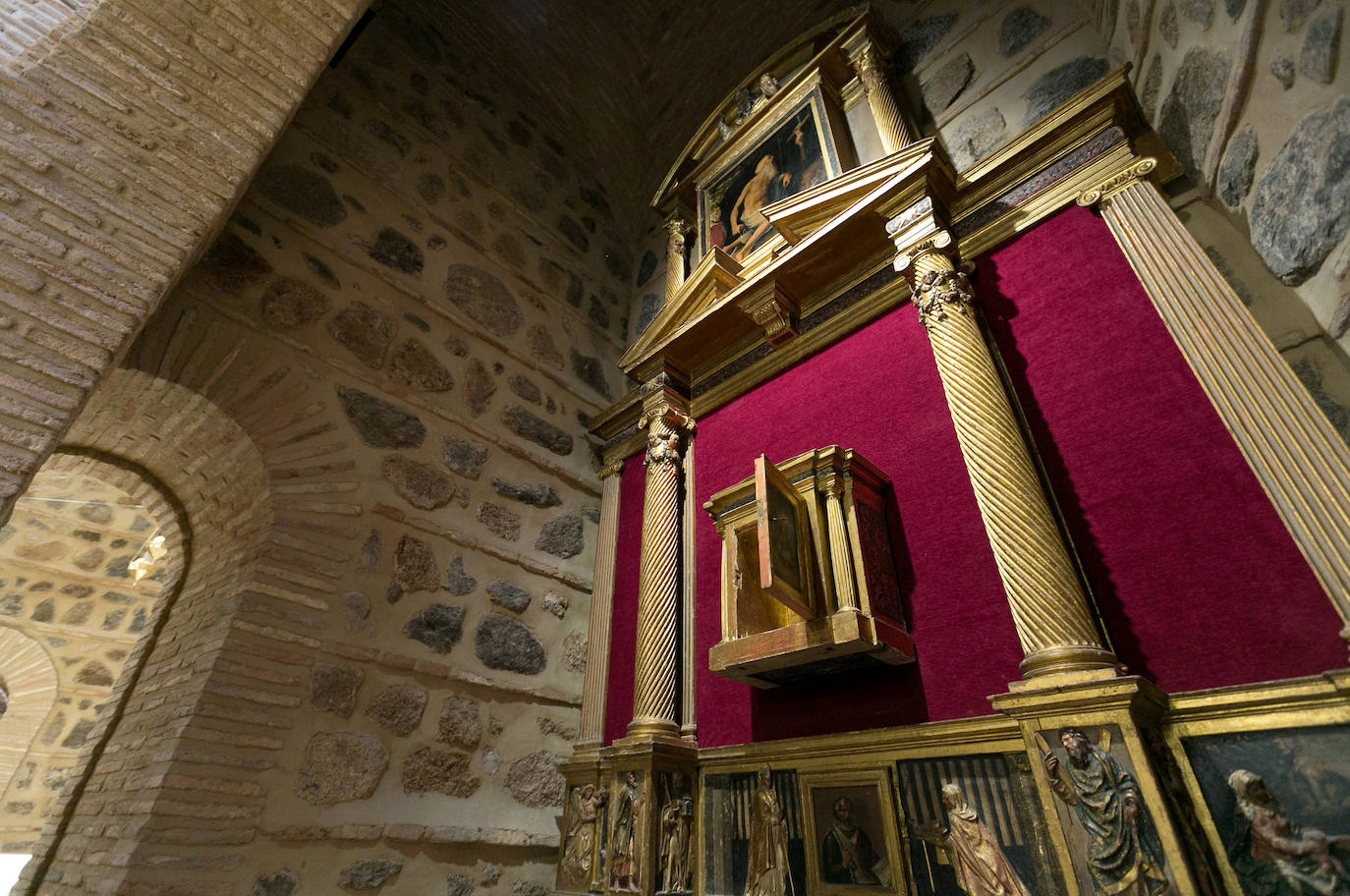 Las obras de la iglesia de Santa Eulalia, en imágenes