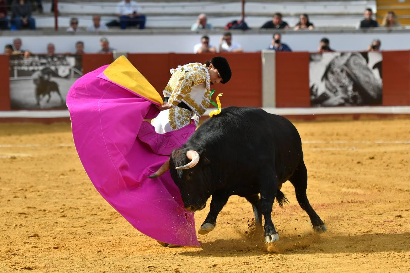 La corrida de Ventura, Ortega y Roca Rey en Pozoblanco, en imágenes