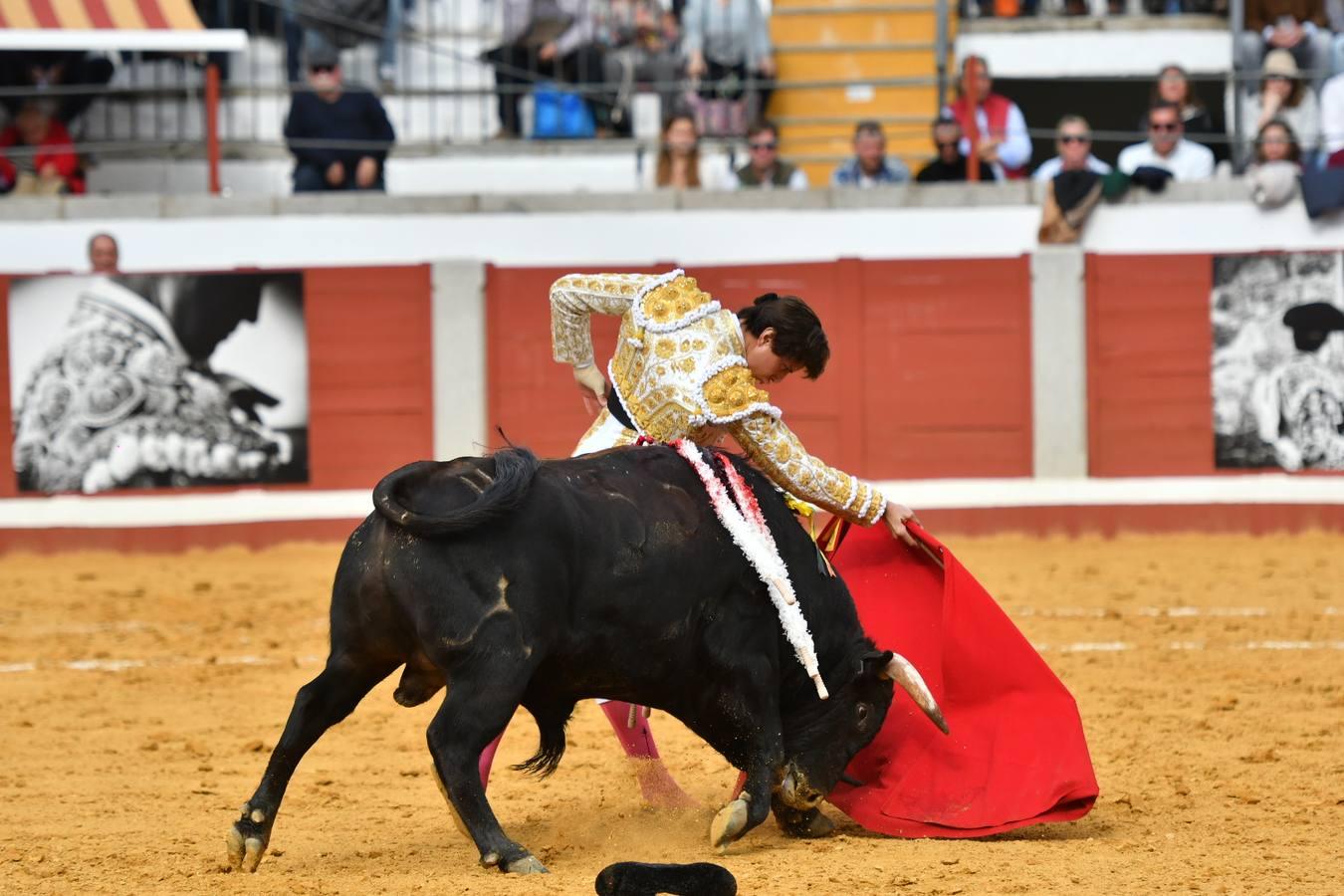 La corrida de Ventura, Ortega y Roca Rey en Pozoblanco, en imágenes