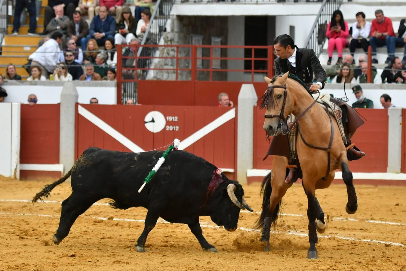 La corrida de Ventura, Ortega y Roca Rey en Pozoblanco, en imágenes