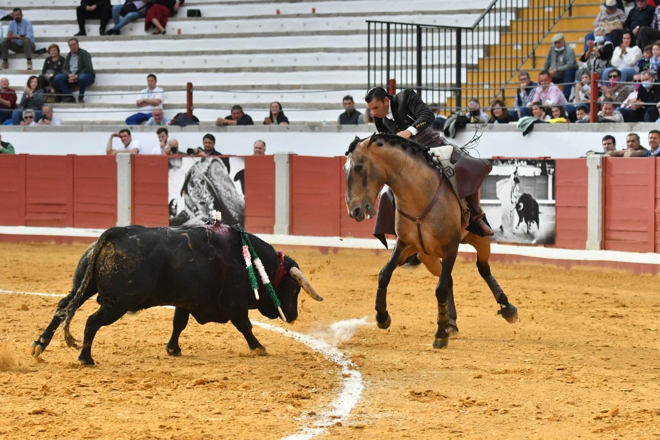 La corrida de Ventura, Ortega y Roca Rey en Pozoblanco, en imágenes