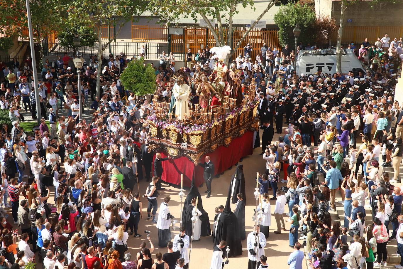 El Amor, en su emotivo desfile del Domingo de Ramos en Córdoba