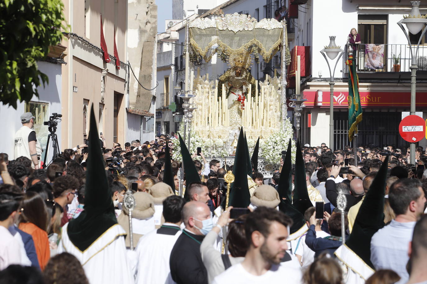 Córdoba recibe a la Esperanza con el corazón abierto