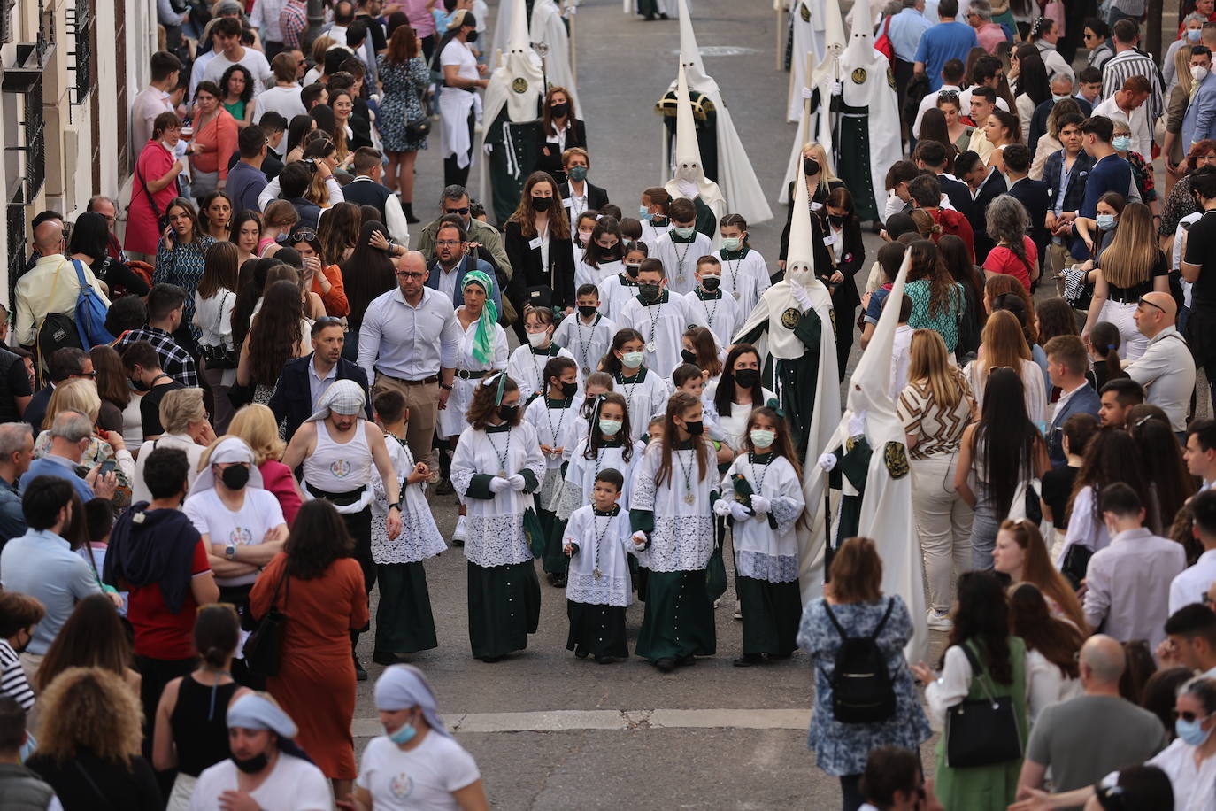 La hermandad del Huerto ilumina Córdoba el Domingo de Ramos