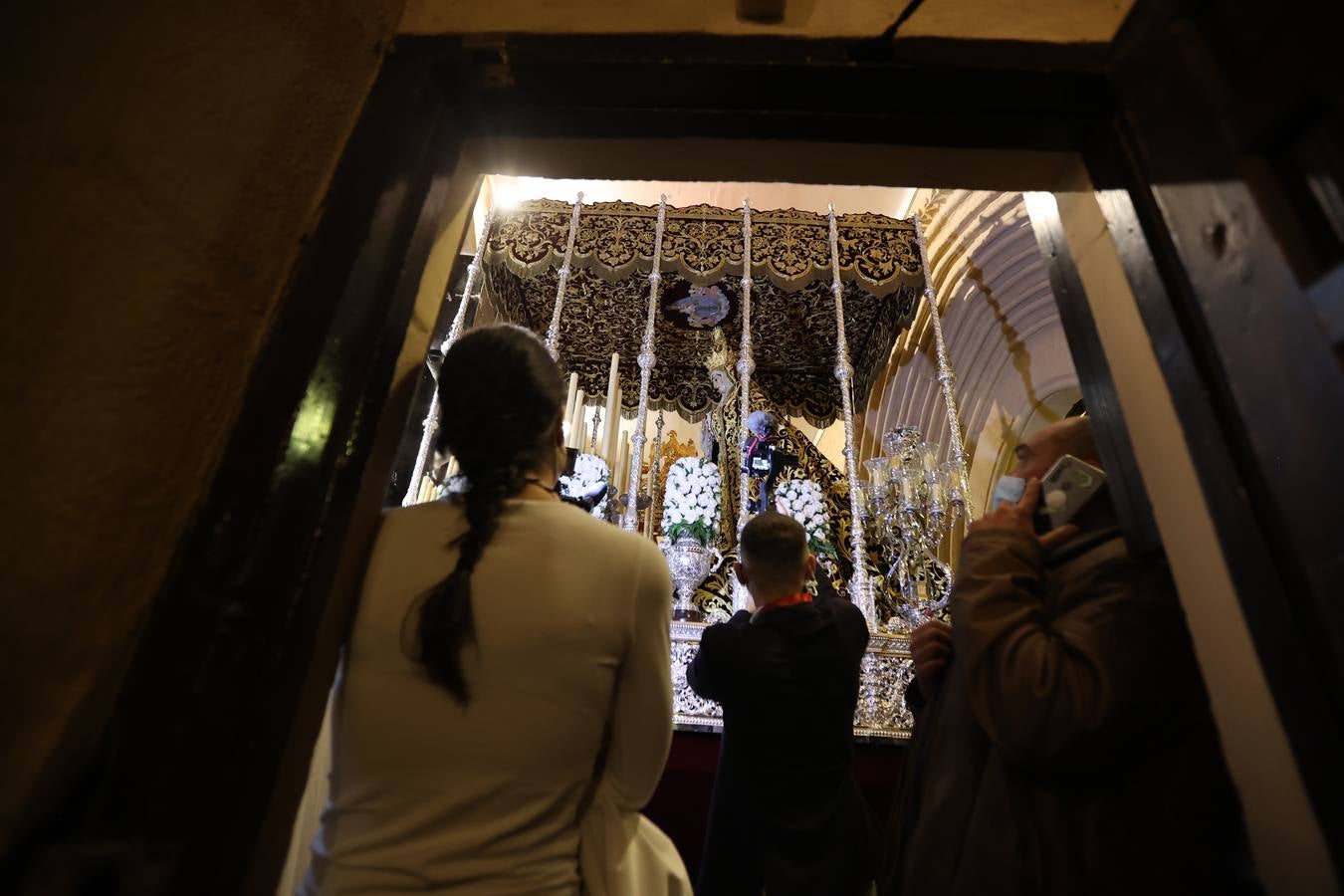 Lunes Santo | Tristeza en San Nicolás, la lluvia impide la salida de la Sentencia