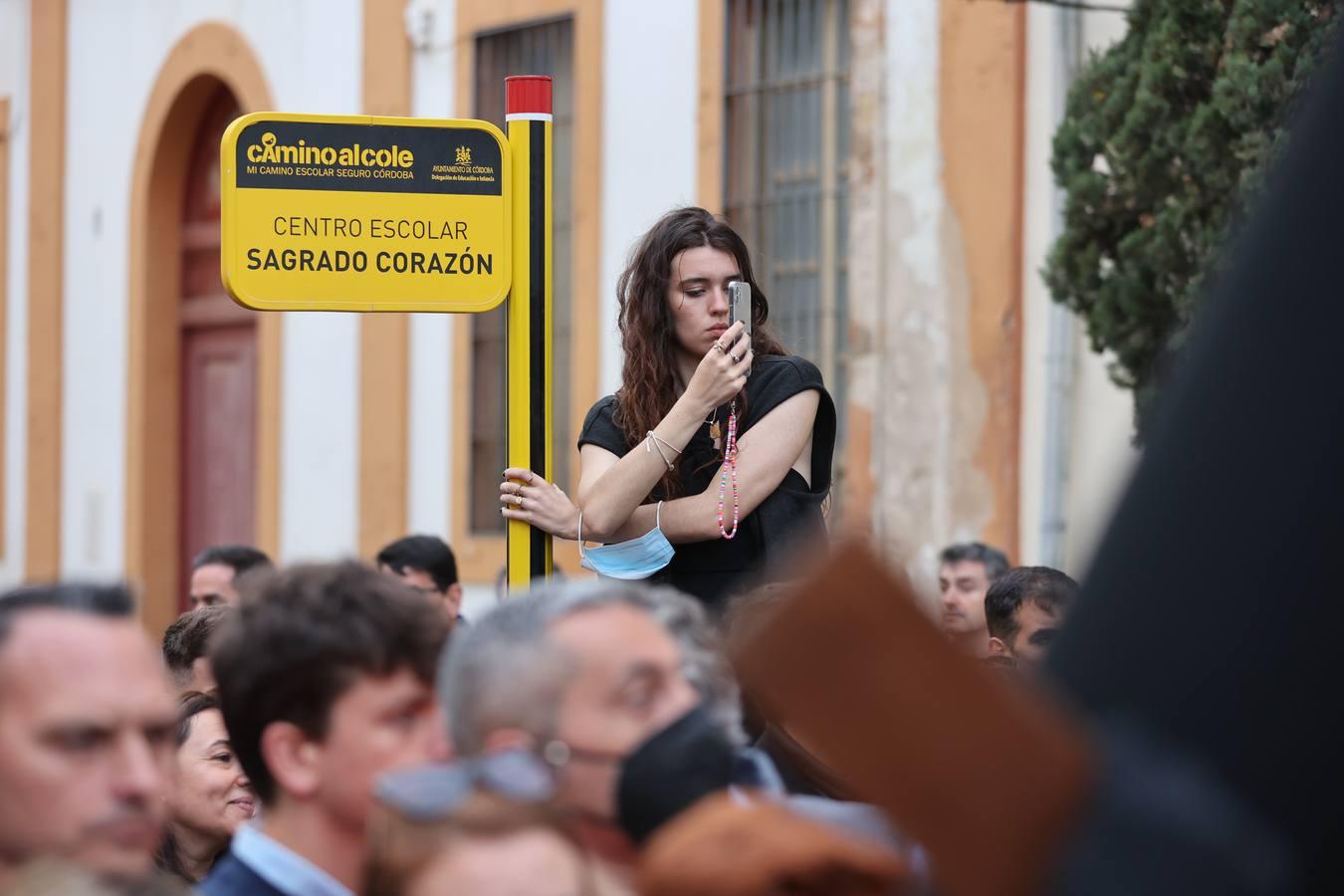 Lunes Santo | La mística salida del Via Crucis de Córdoba, en imágenes