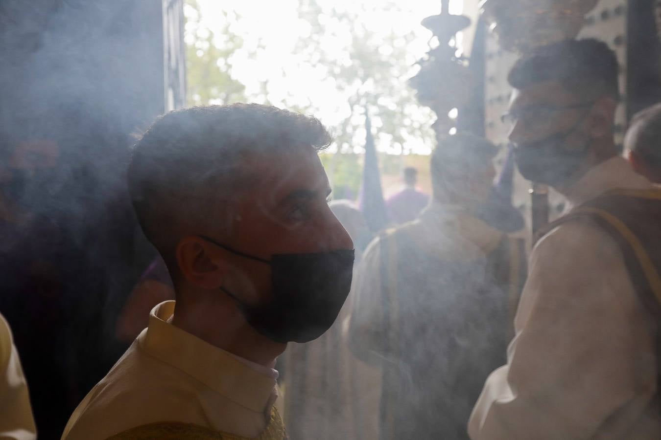 Fotos: La hermandad de El Prendimiento en el Lunes Santo de Cádiz