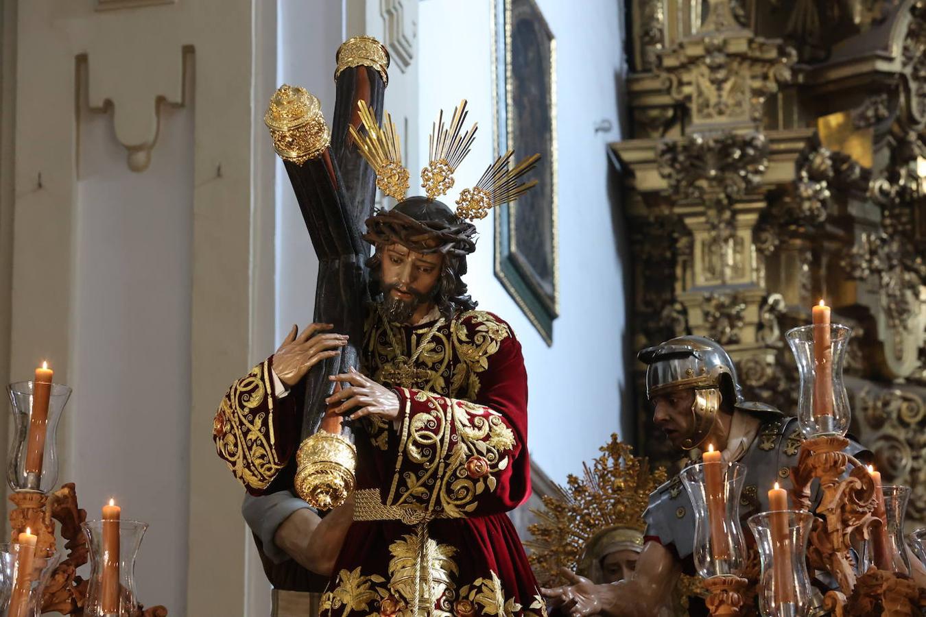 Martes Santo | La desolación por la suspensión del Buen Suceso, en imágenes