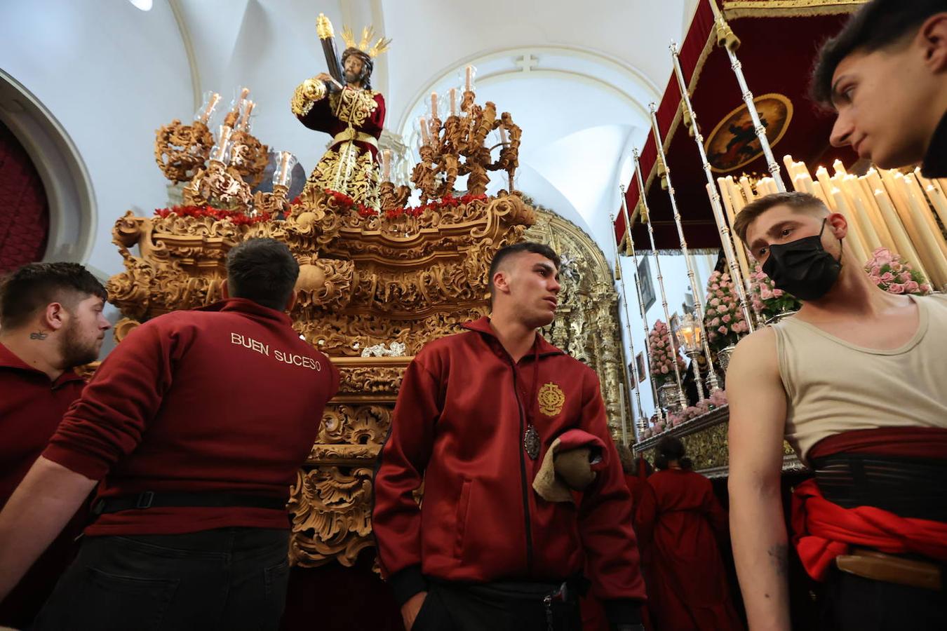 Martes Santo | La desolación por la suspensión del Buen Suceso, en imágenes