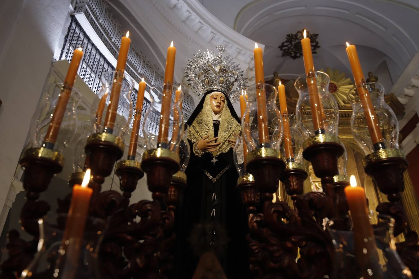 En imágenes, la tarde más amarga sin la imagen del Cristo de la Universitaria por Córdoba