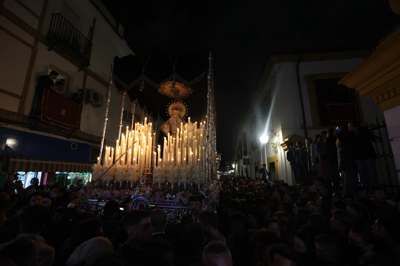 La devota vuelta del Prendimiento a María Auxiliadora de Córdoba, en imágenes