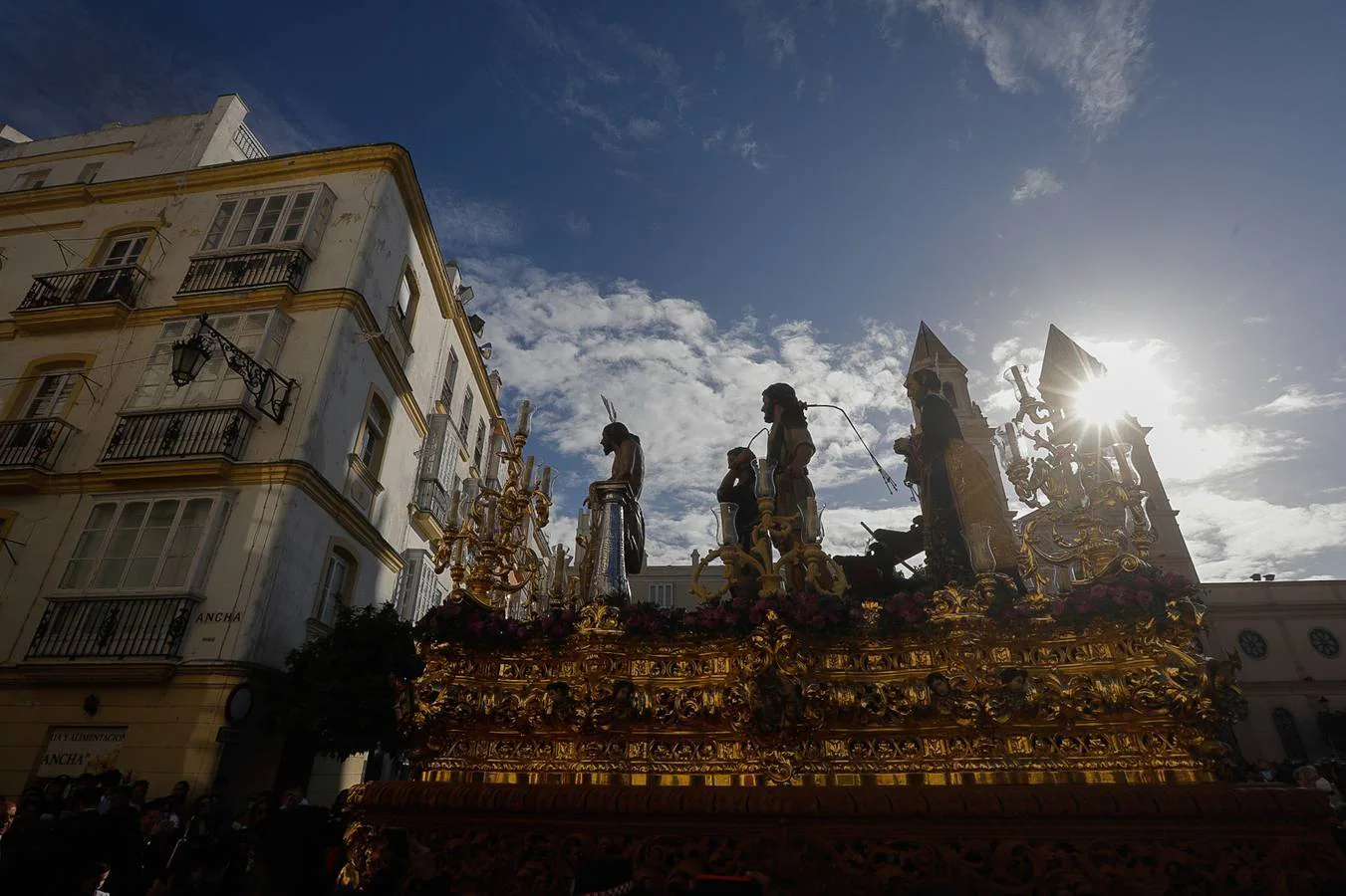 Fotos: Columna, el Martes Santo en Cádiz