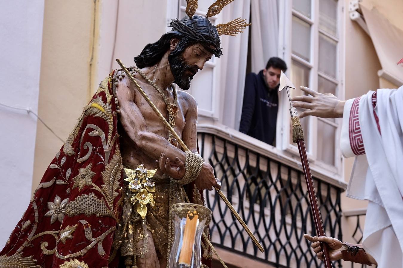 Fotos: Ecce-Homo recorre las calles de Cádiz el Martes Santo