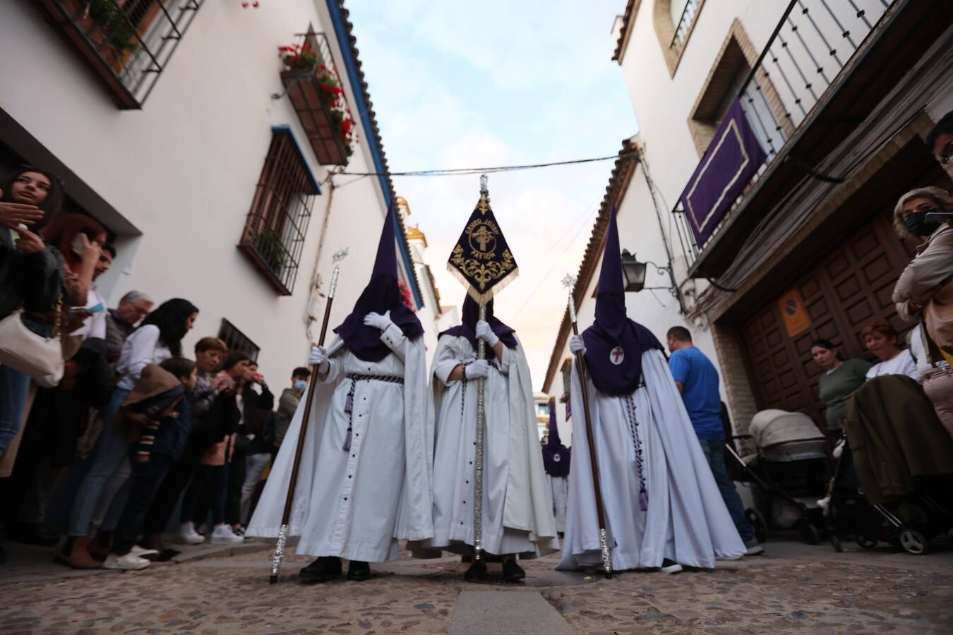 Miércoles Santo | La sublime salida de Pasión en Córdoba, en imágenes