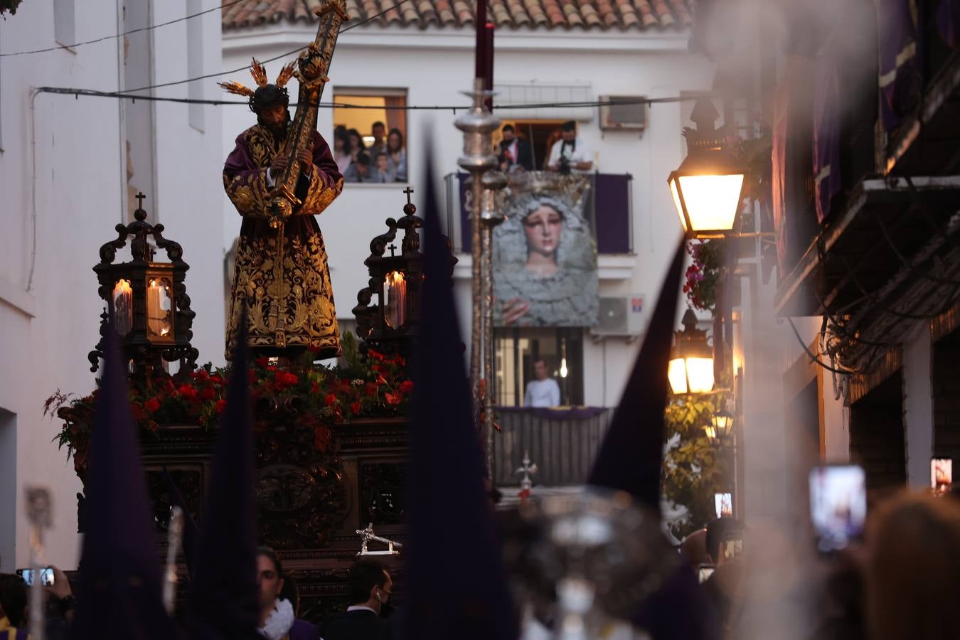 Miércoles Santo | La sublime salida de Pasión en Córdoba, en imágenes