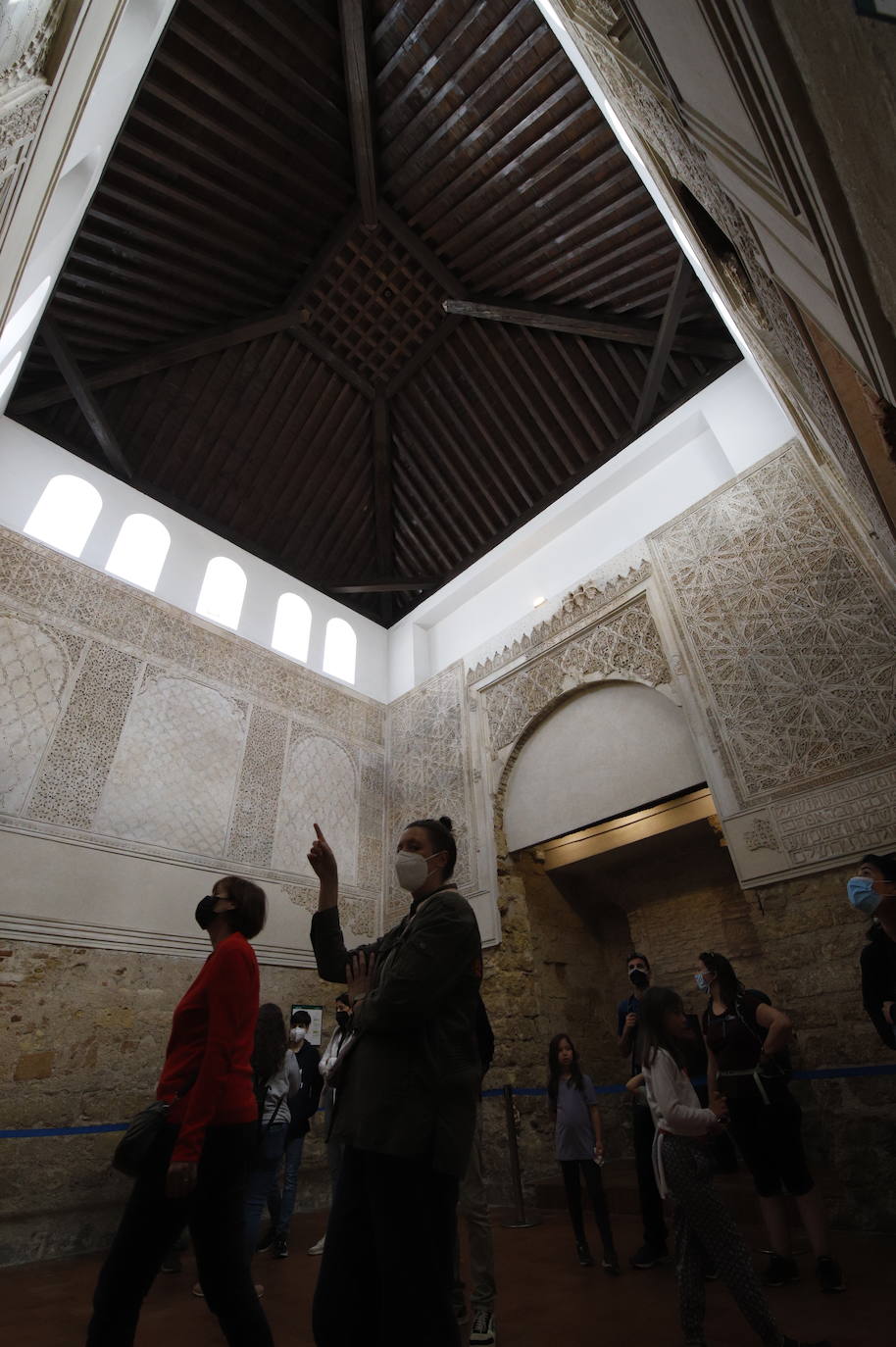 El ambiente turístico el Miércoles Santo en Córdoba, en imágenes