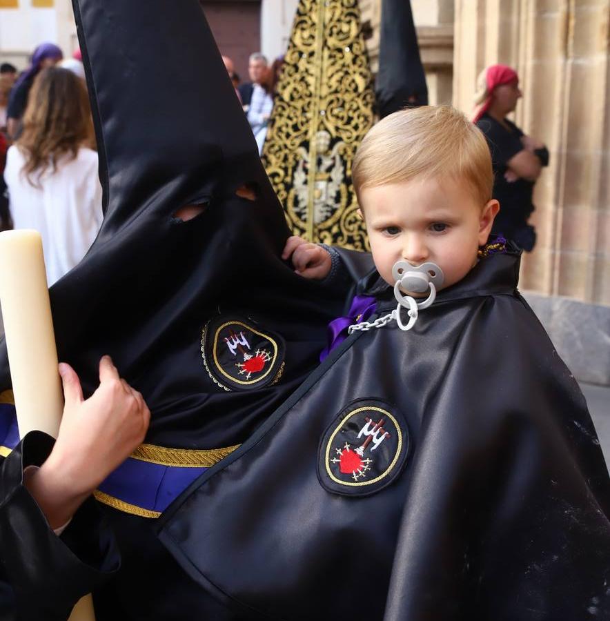 Jueves Santo | El clasicismo de la procesión de las Angustias de Córdoba, en imágenes