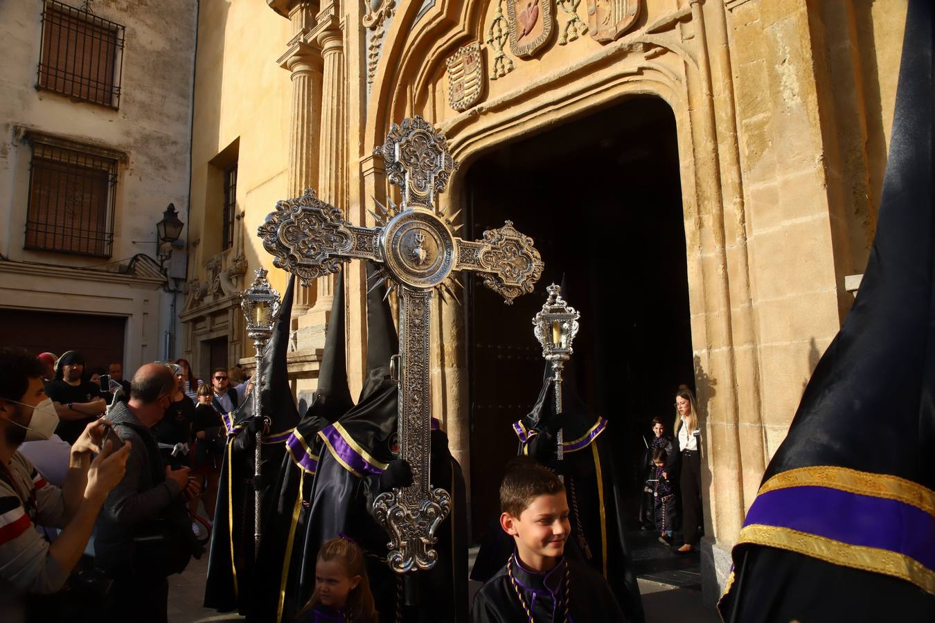 Jueves Santo | El clasicismo de la procesión de las Angustias de Córdoba, en imágenes