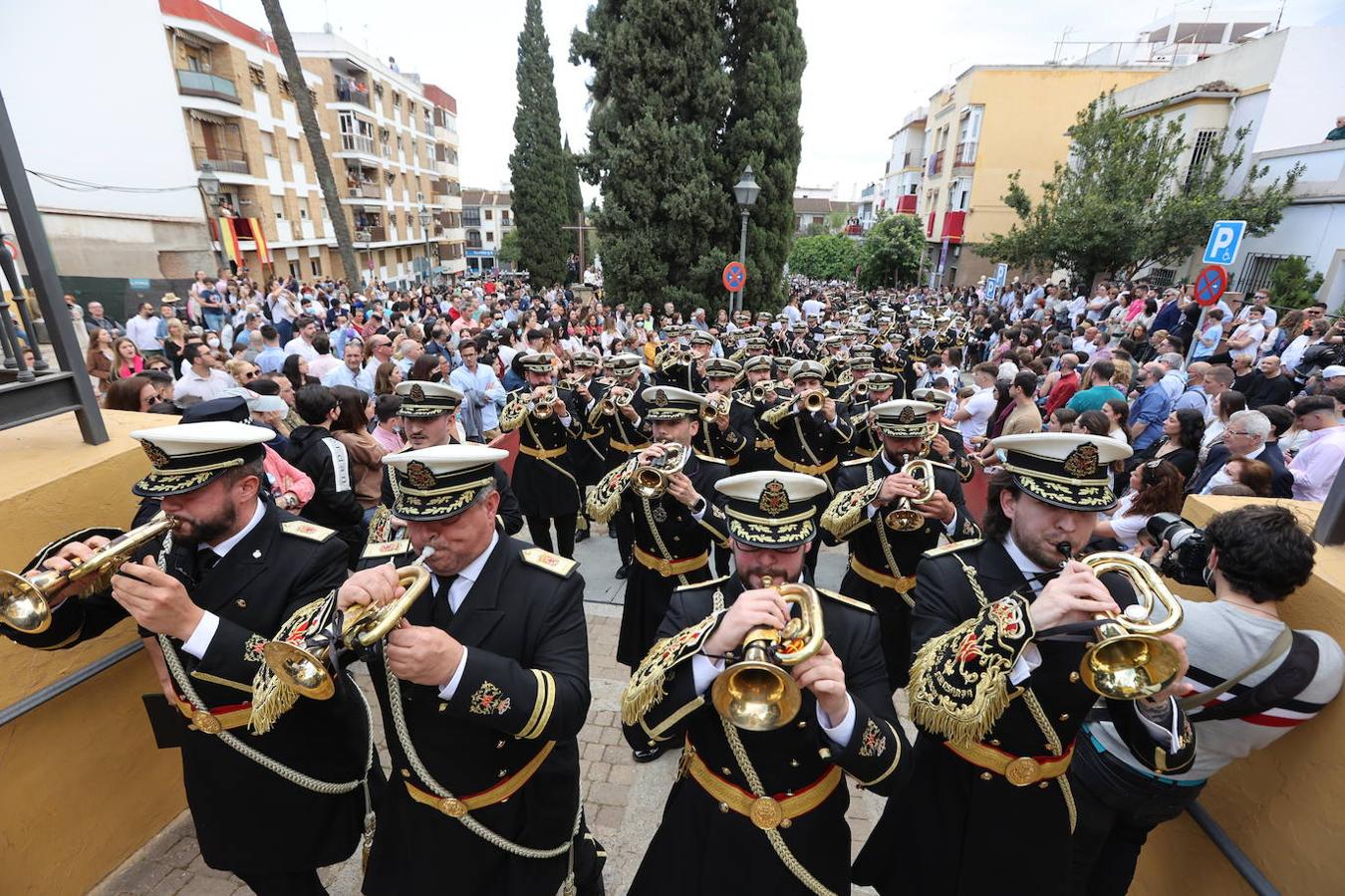 Jueves Santo | La radiante procesión del Caído de Córdoba, en imágenes