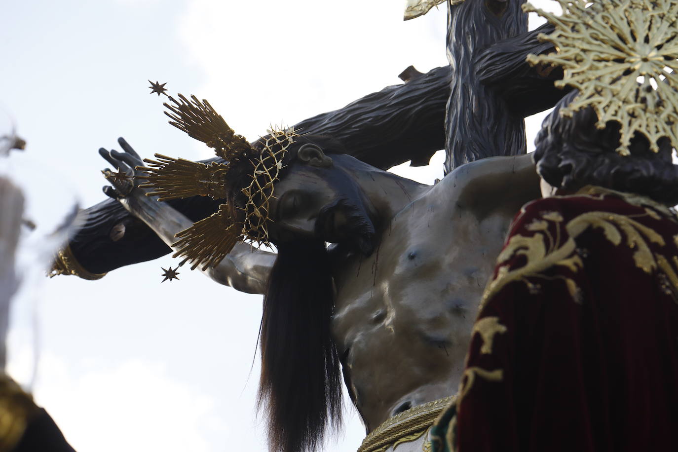 Jueves Santo | La popular procesión del Cristo de Gracia de Córdoba, en imágenes