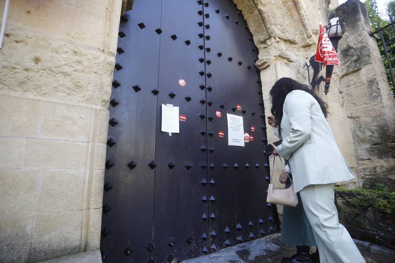 Los museos municipal de Córdoba cerrados por huelga, en imágenes