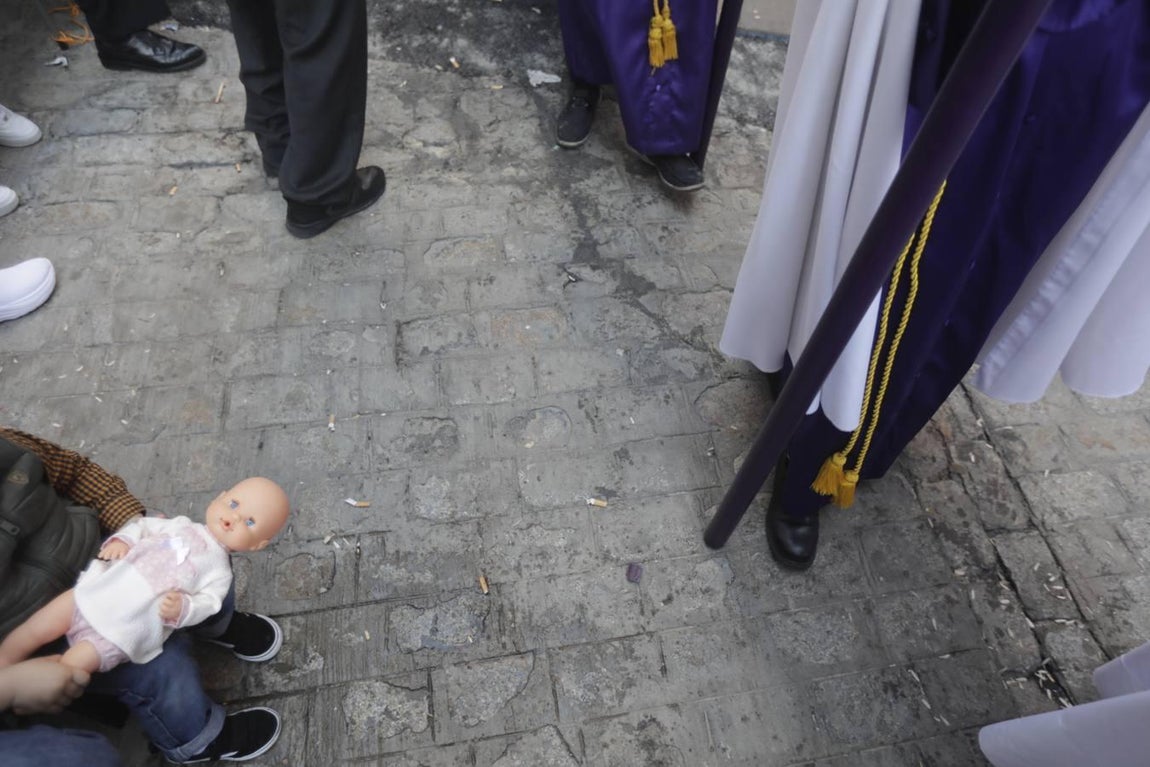 Fotos: El Nazareno se reencuentra con Santa María el Jueves Santo en Cádiz